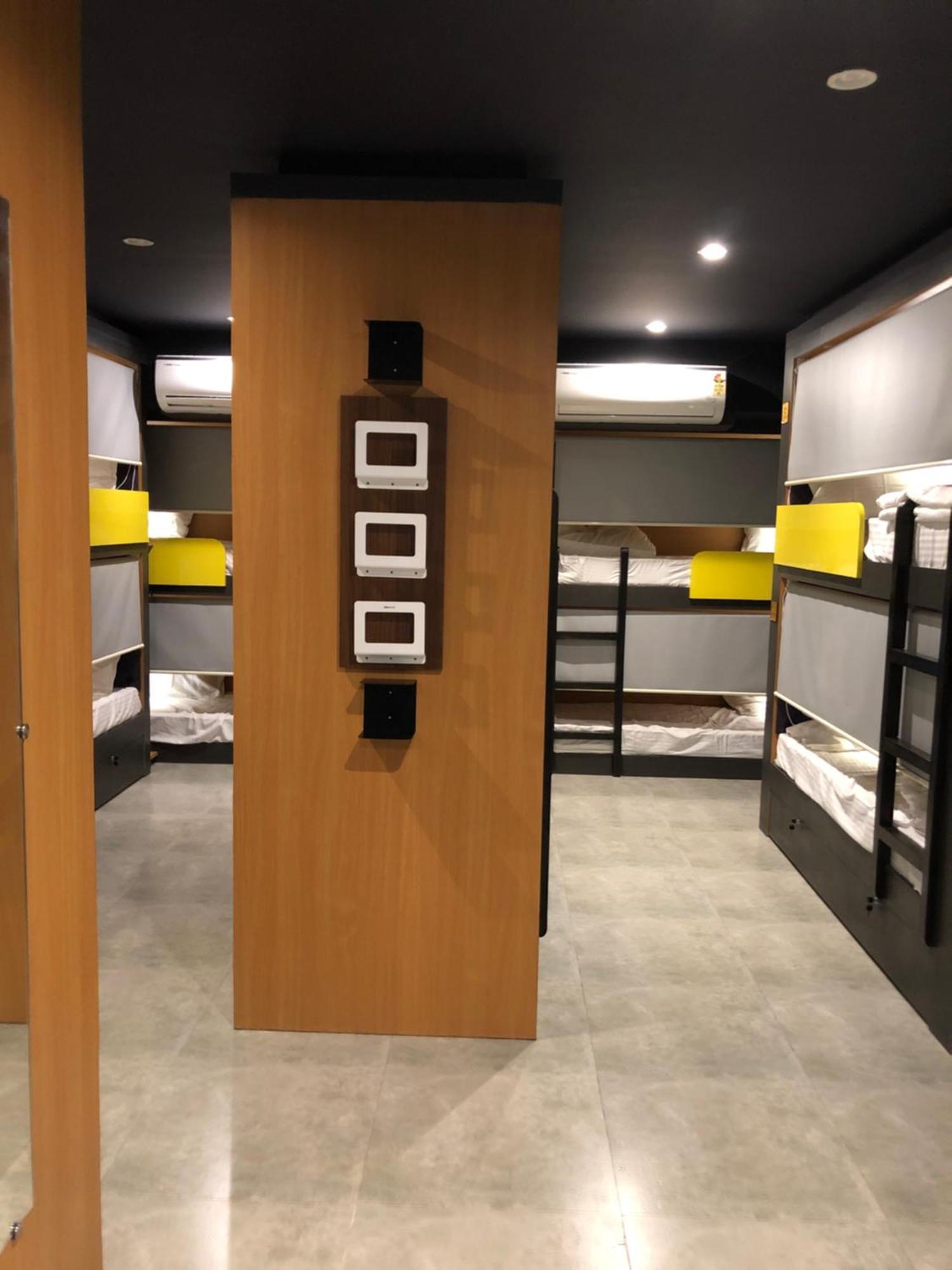 Stay Villa Hostel For Male And Female Мумбаї Екстер'єр фото