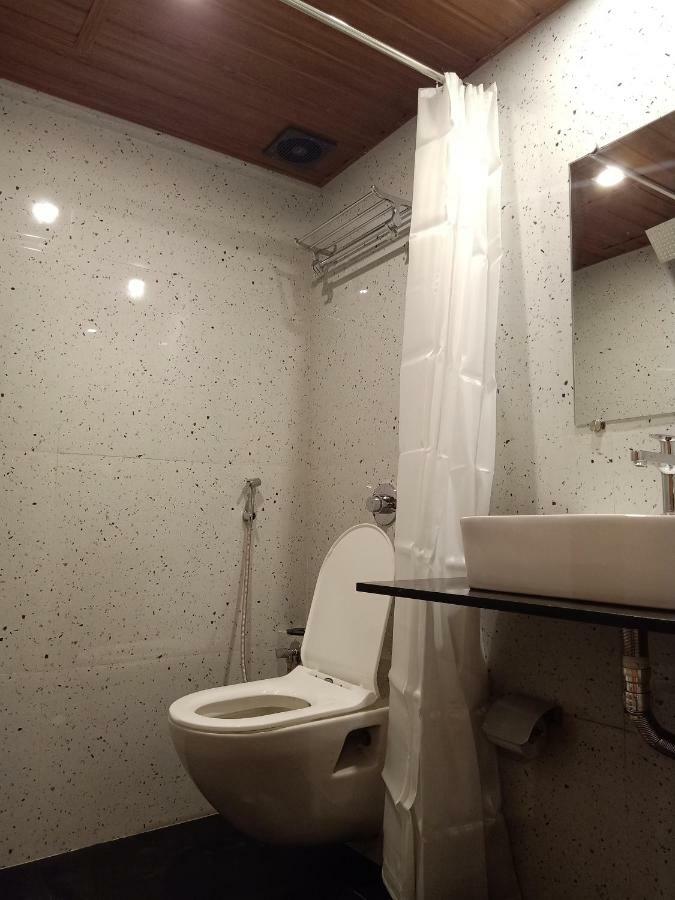Stay Villa Hostel For Male And Female Мумбаї Екстер'єр фото