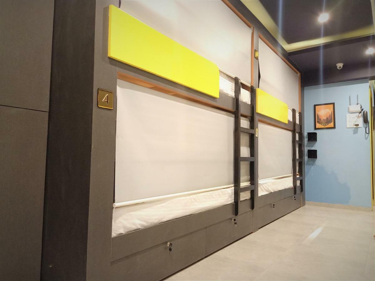 Stay Villa Hostel For Male And Female Мумбаї Екстер'єр фото