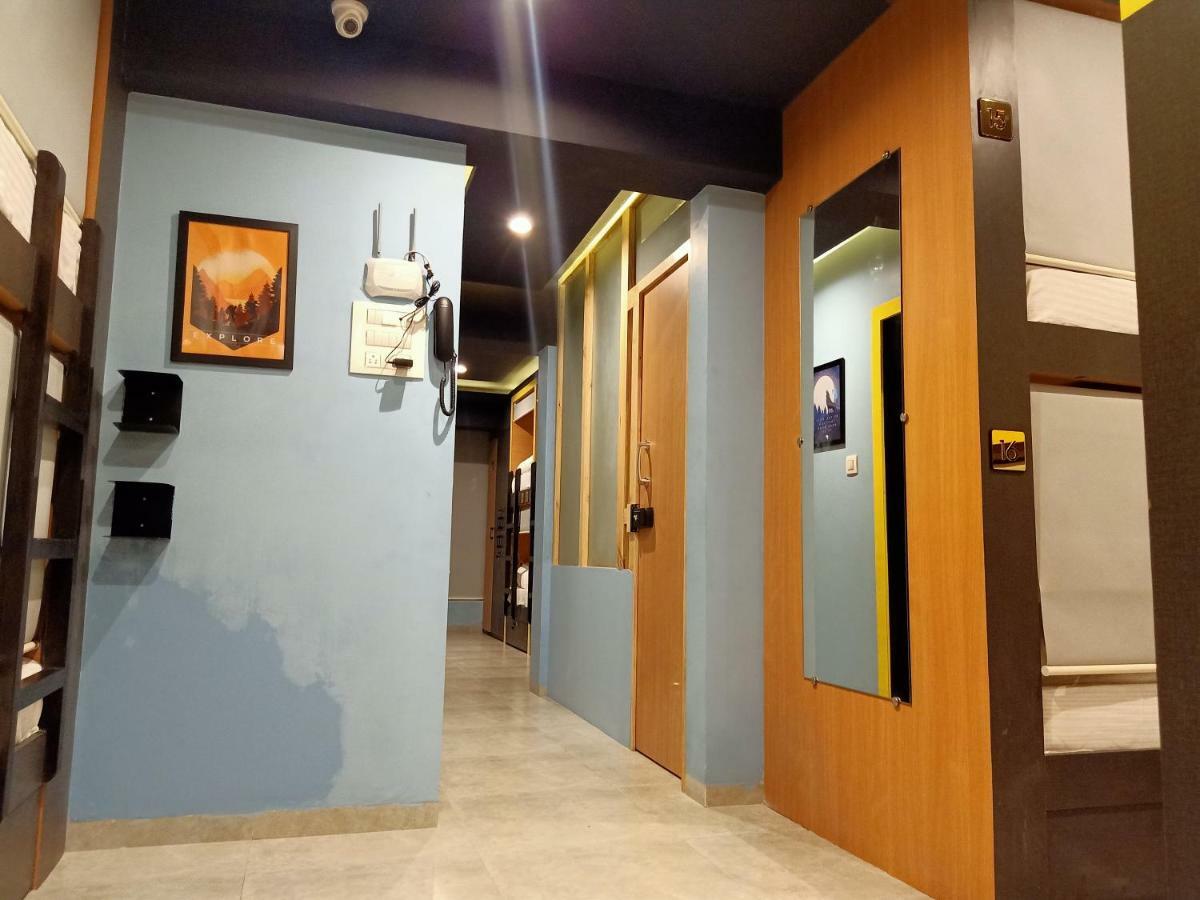 Stay Villa Hostel For Male And Female Мумбаї Екстер'єр фото
