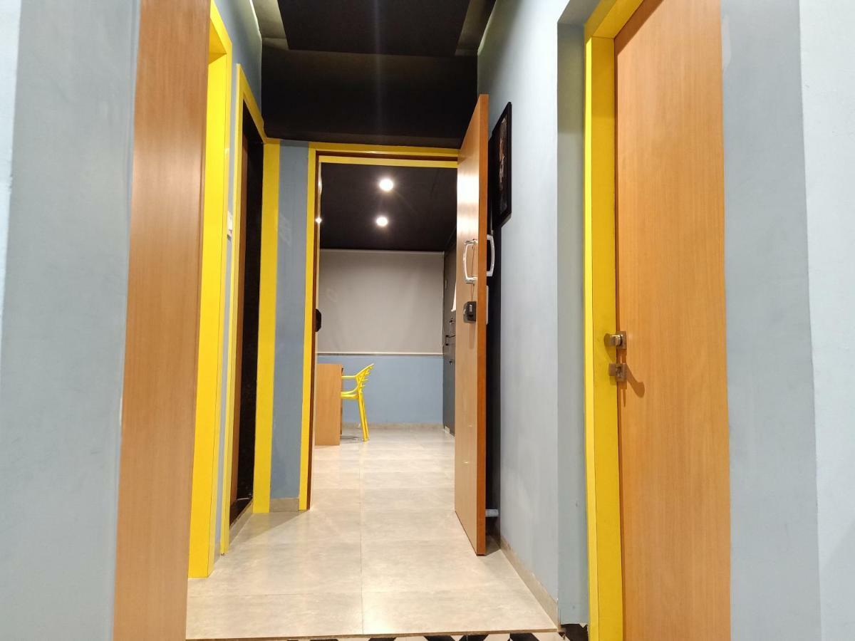 Stay Villa Hostel For Male And Female Мумбаї Екстер'єр фото