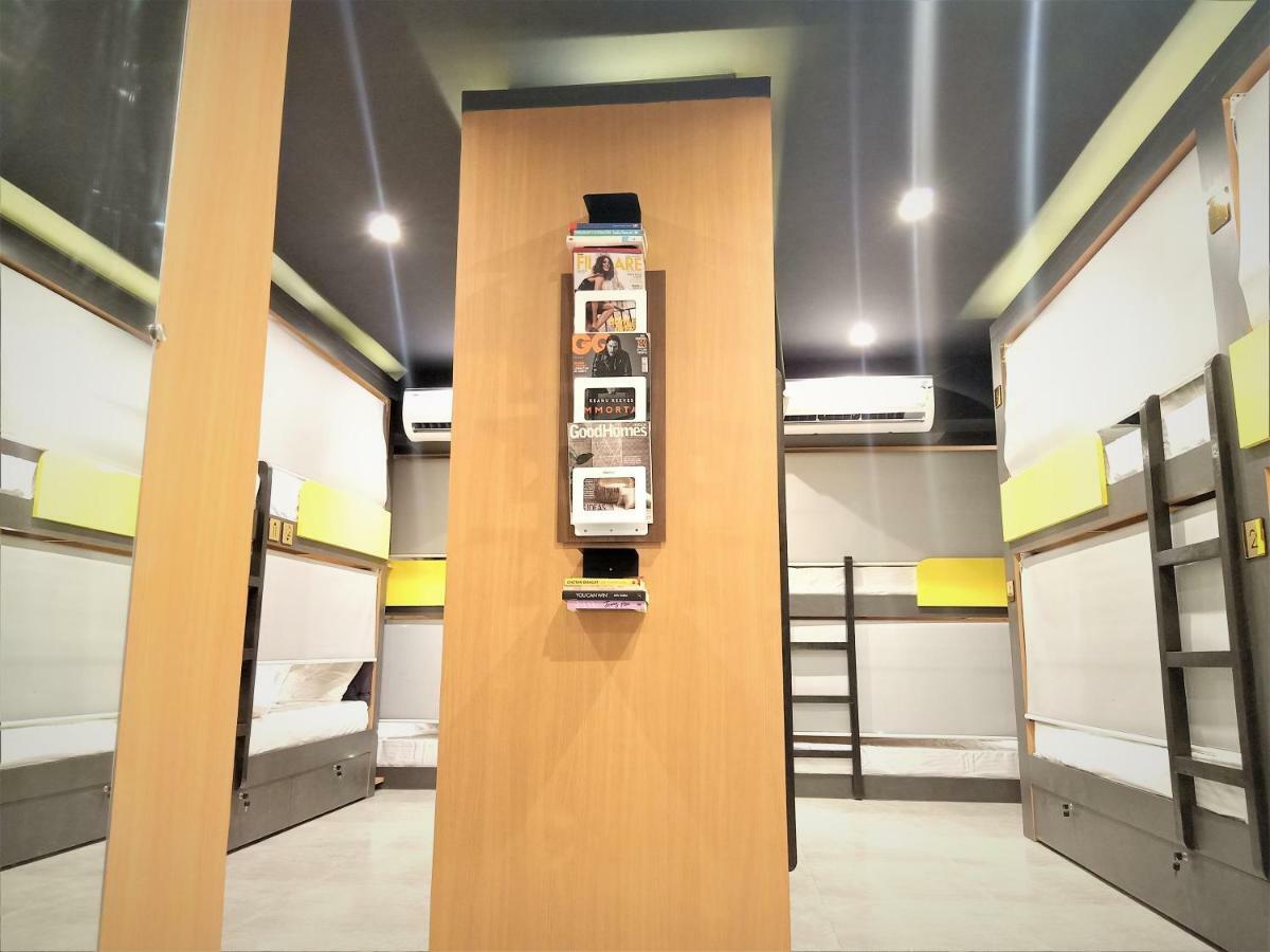 Stay Villa Hostel For Male And Female Мумбаї Екстер'єр фото