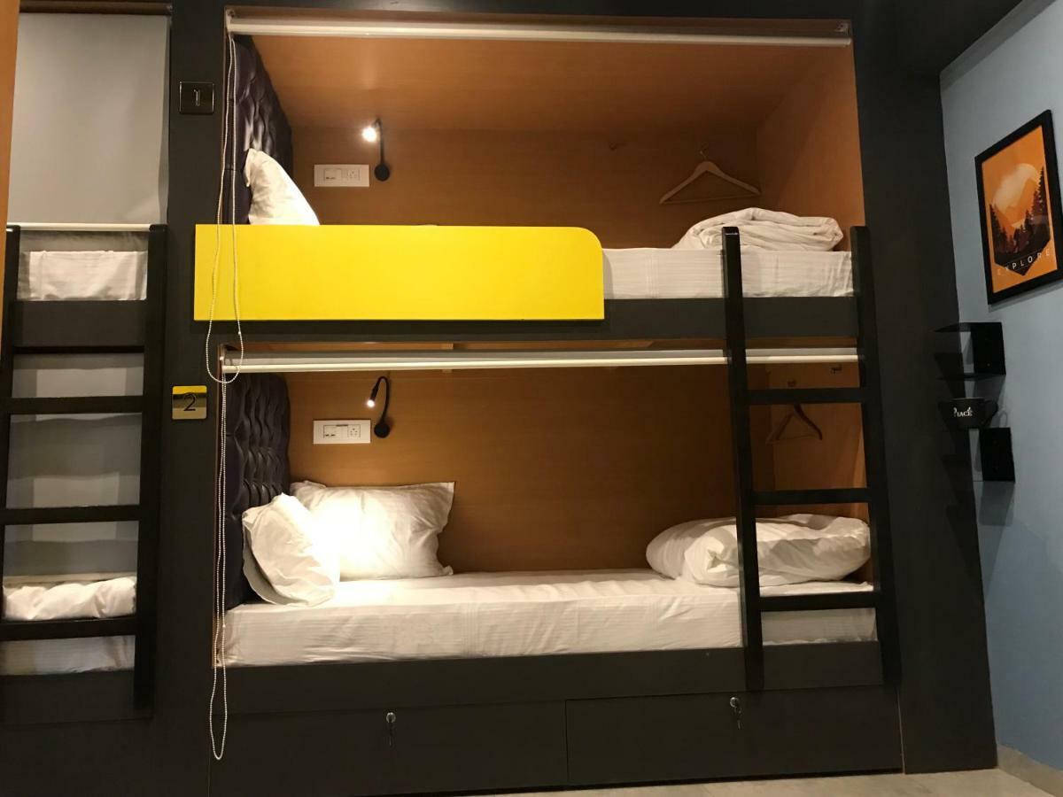 Stay Villa Hostel For Male And Female Мумбаї Екстер'єр фото